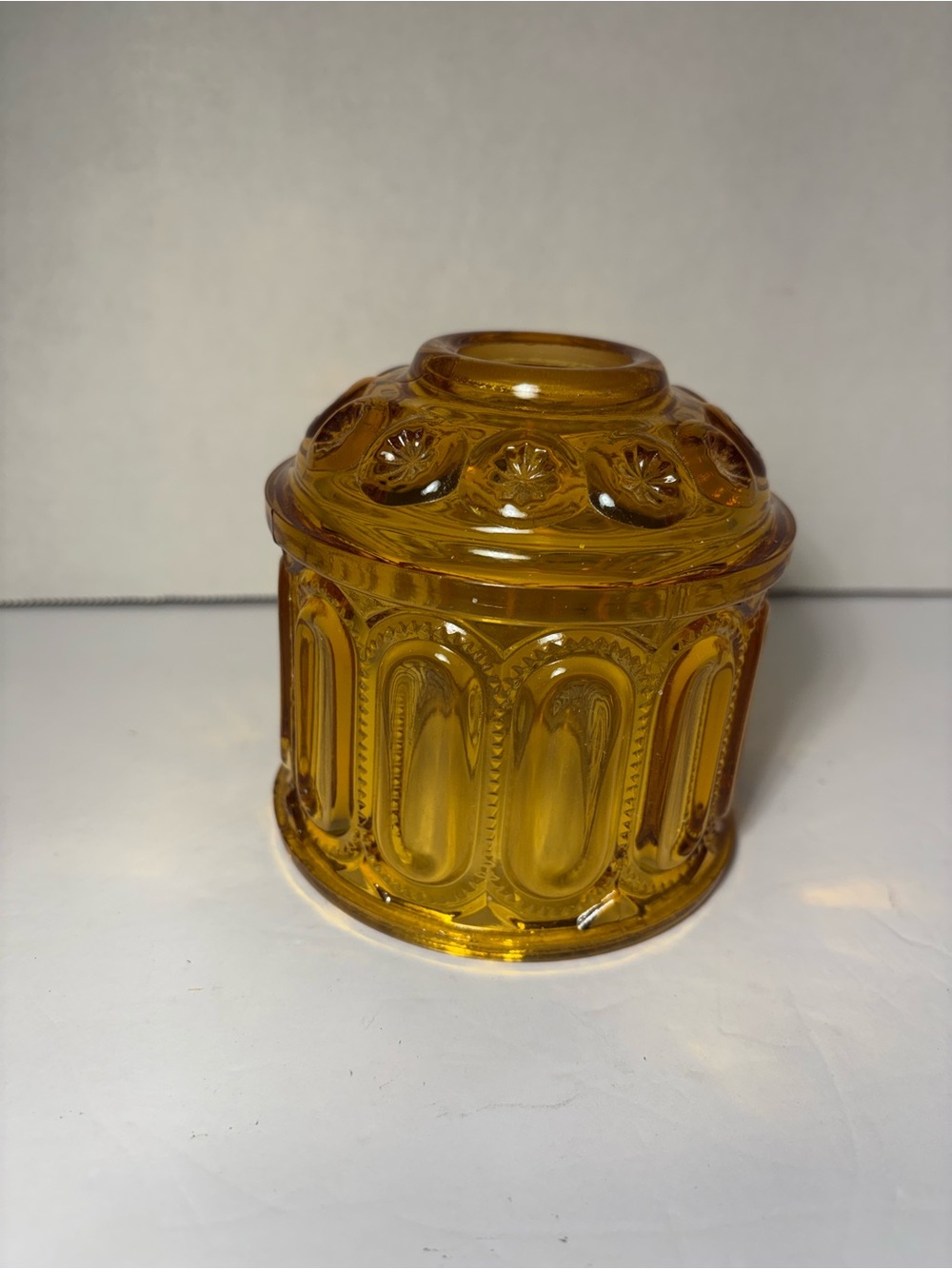L.E. Smith Moon And Stars VTG Amber Fairy Lamp TOP ONLY 4 1/4” Tall - Picture 7 of 7